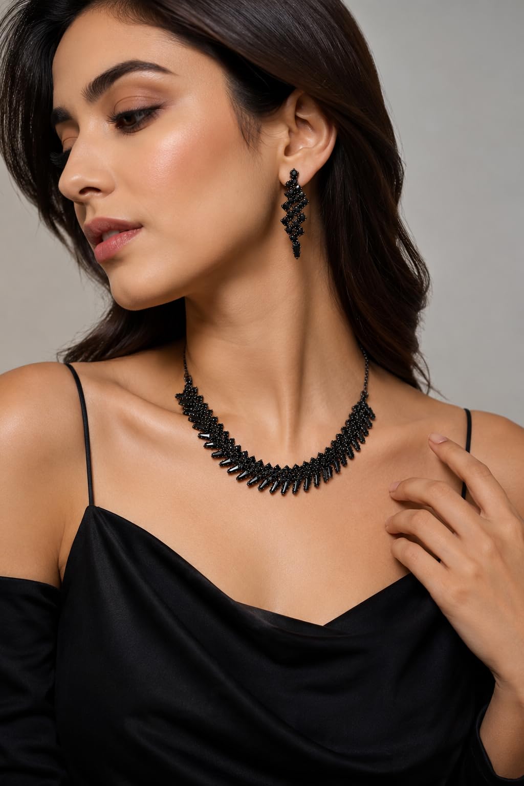 Aishri Black Crystal Necklace Set