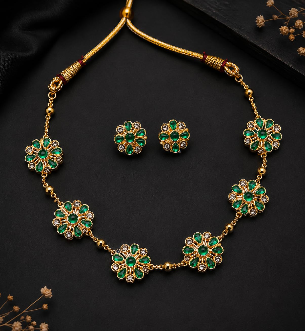 Aishri Green Floral Necklace Set